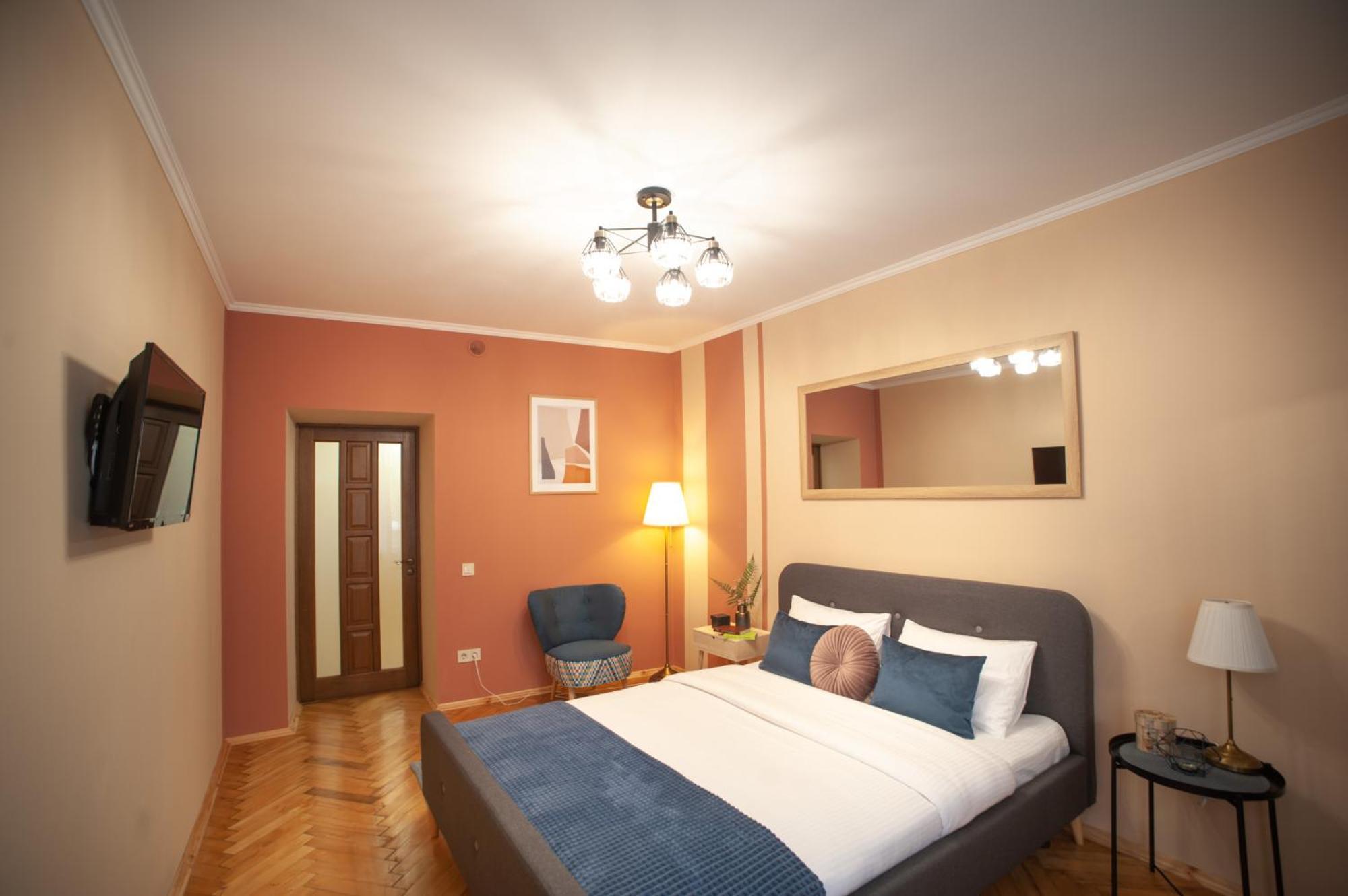 Romantic Suite, 3Mins To Rynok Square 利沃夫 外观 照片